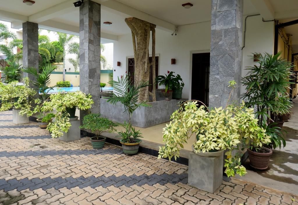 Scandinavia Hotel Hikkaduwa Exterior photo